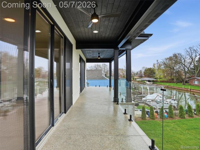 41215 Belvidere Street, Harrison Charter Township, MI 48045