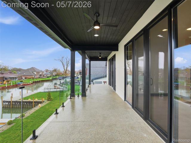 41215 Belvidere Street, Harrison Charter Township, MI 48045