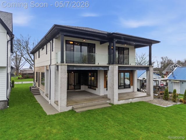 41215 Belvidere Street, Harrison Charter Township, MI 48045
