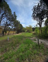 807 Woodhaven Court, Granbury, TX 76048