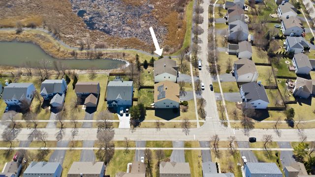 1341 S Meadow Lane, Round Lake, IL 60073