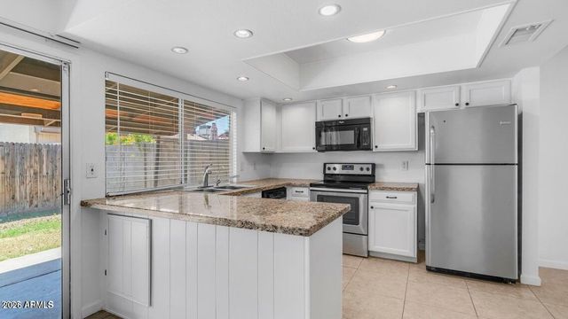 5229 W PALO VERDE Avenue, Glendale, AZ 85302
