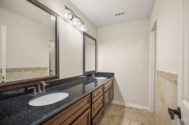 14314 N Cashel Oak Drive, Houston, TX 77069