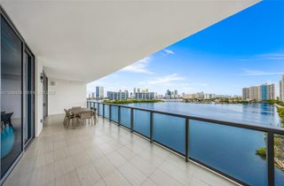 3300 NE 188th St 812, Aventura, FL 33180