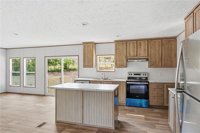 129 Ridgecrest Drive, Central, SC 29630