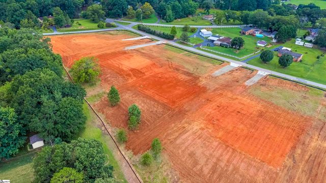 1174 S Mcelhaney Road, Greer, SC 29651