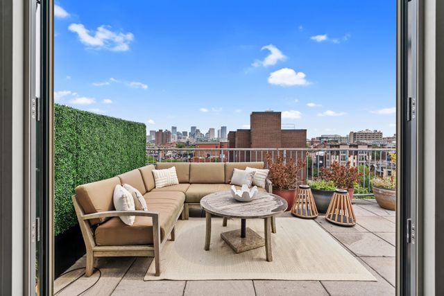 1721-1723 Washington St 610, Boston, MA 02118