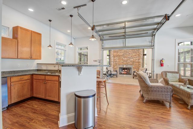 1025 Riverland Woods Place 214, Charleston, SC 29412