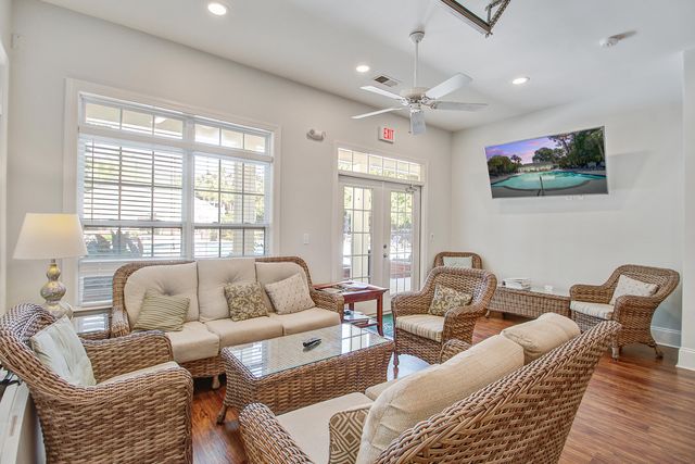 1025 Riverland Woods Place 214, Charleston, SC 29412