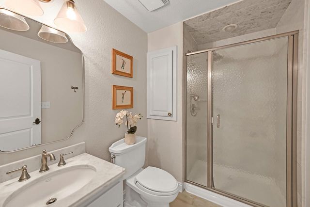 14165 N Pine Bluff ROAD, Mequon, WI 53097