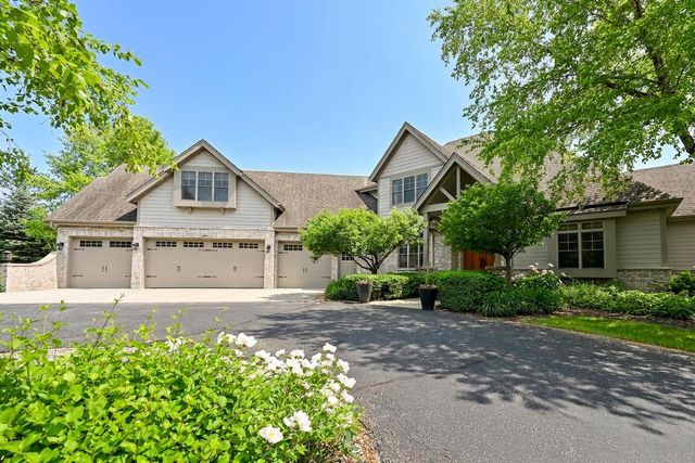 14165 N Pine Bluff ROAD, Mequon, WI 53097