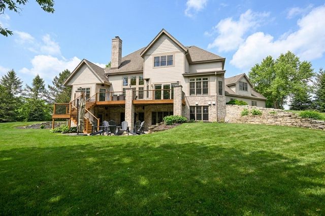 14165 N Pine Bluff ROAD, Mequon, WI 53097