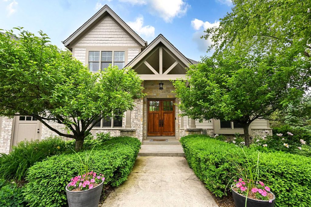 14165 N Pine Bluff ROAD, Mequon, WI 53097