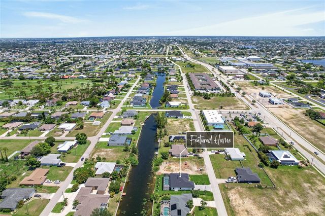2014 SW 8th PL, Cape Coral, FL 33991