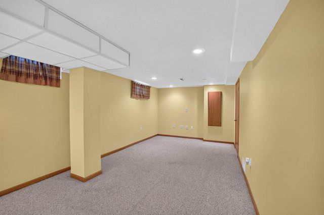 115 Carolina Avenue, Waterloo, IA 50701