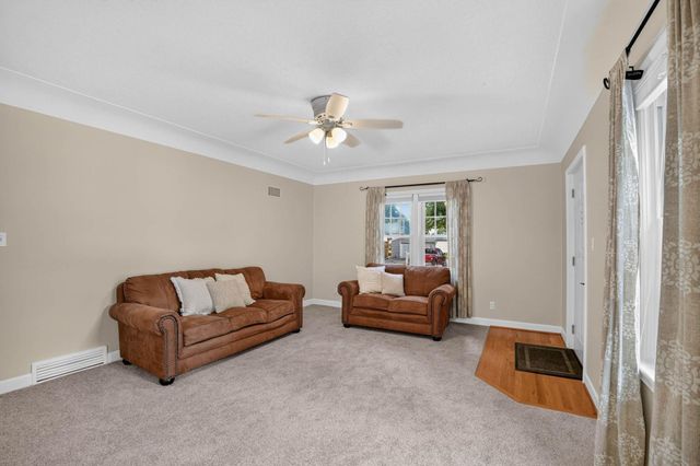 115 Carolina Avenue, Waterloo, IA 50701