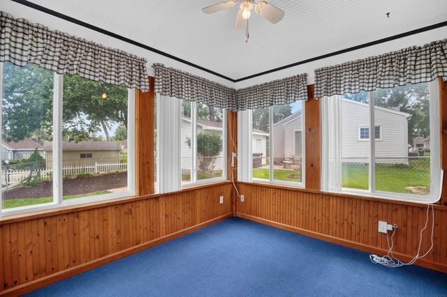 115 Carolina Avenue, Waterloo, IA 50701