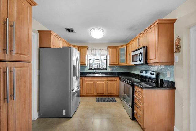 10901 Granite Street, Boca Raton, FL 33428