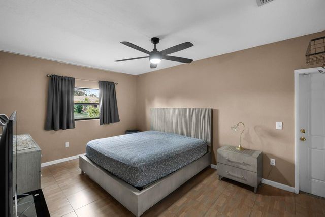 10901 Granite Street, Boca Raton, FL 33428