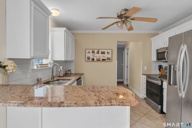 20 Airline Road, Clinton, CT 06413