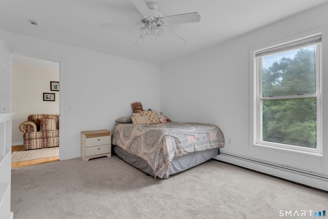 20 Airline Road, Clinton, CT 06413