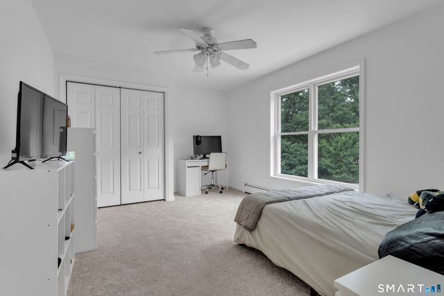 20 Airline Road, Clinton, CT 06413