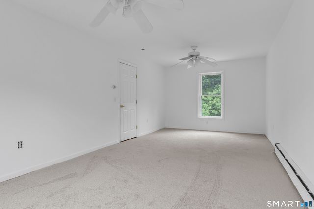 20 Airline Road, Clinton, CT 06413