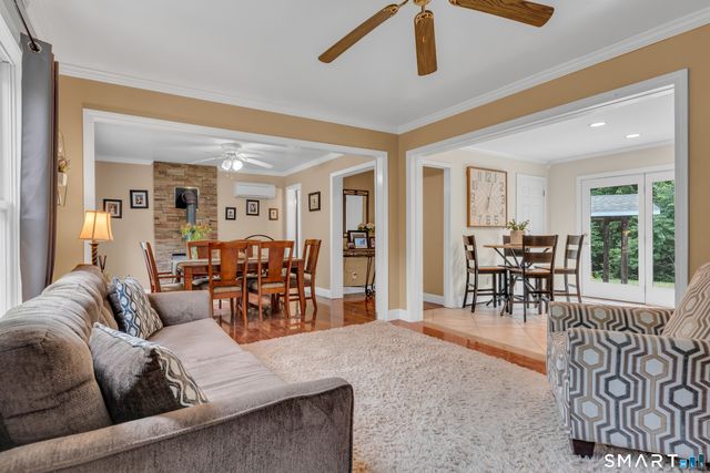 20 Airline Road, Clinton, CT 06413
