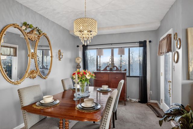 355 S Broadway Unit 202, Lexington, KY 40508