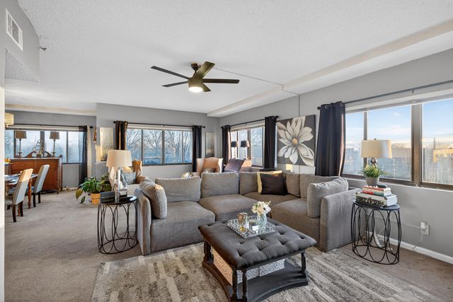 355 S Broadway Unit 202, Lexington, KY 40508