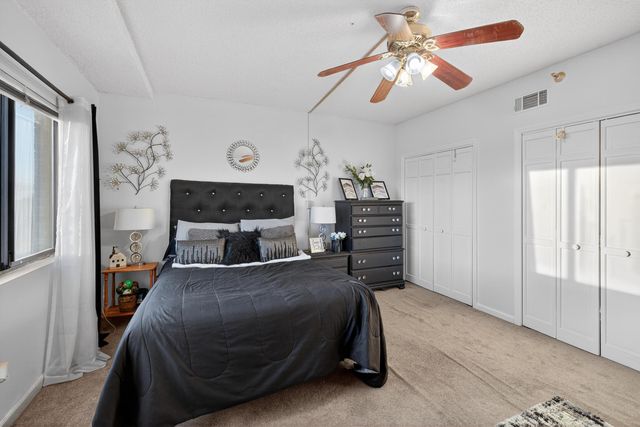 355 S Broadway Unit 202, Lexington, KY 40508