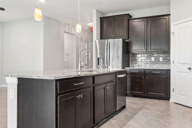 9845 SHORELINE VIEW WAY, Wesley Chapel, FL 33545