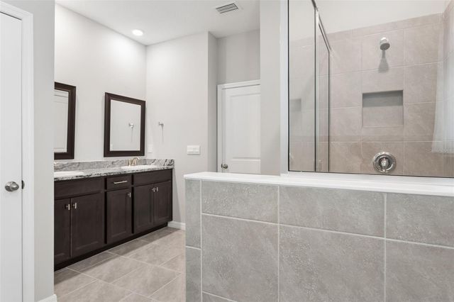 9845 SHORELINE VIEW WAY, Wesley Chapel, FL 33545