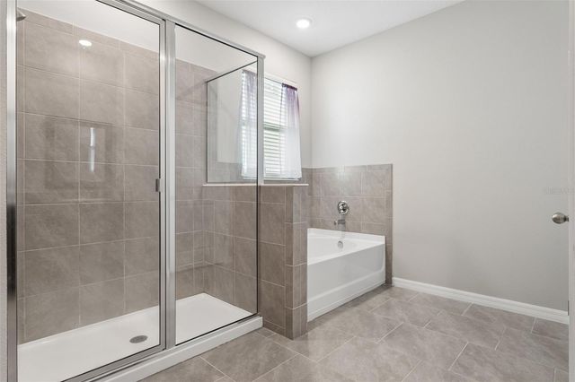 9845 SHORELINE VIEW WAY, Wesley Chapel, FL 33545