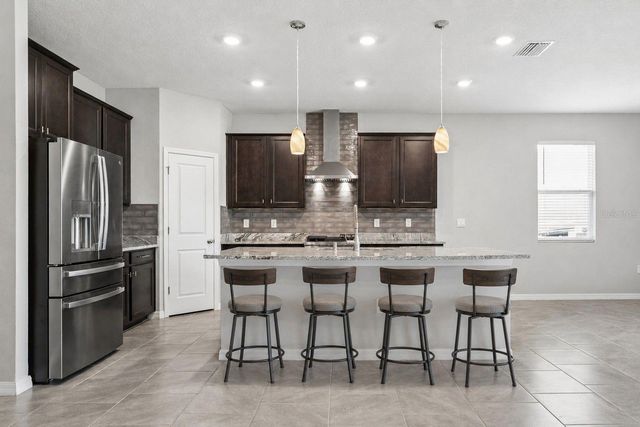 9845 SHORELINE VIEW WAY, Wesley Chapel, FL 33545