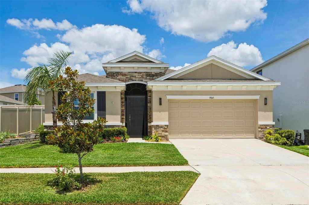 9845 SHORELINE VIEW WAY, Wesley Chapel, FL 33545