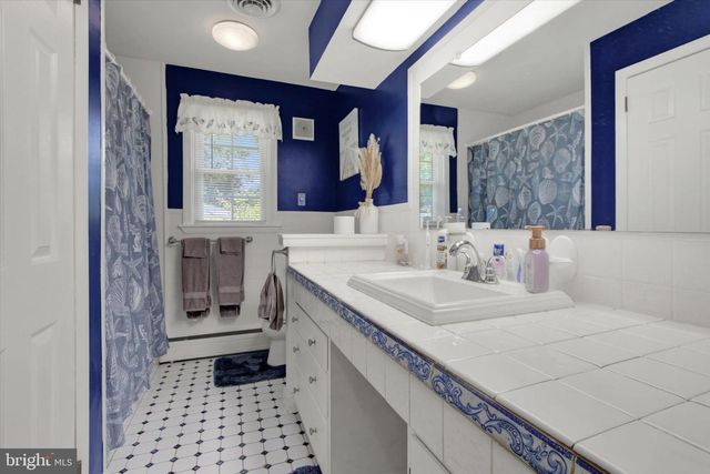 111 N 6TH ST, Mount Wolf, PA 17347