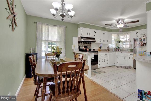 111 N 6TH ST, Mount Wolf, PA 17347