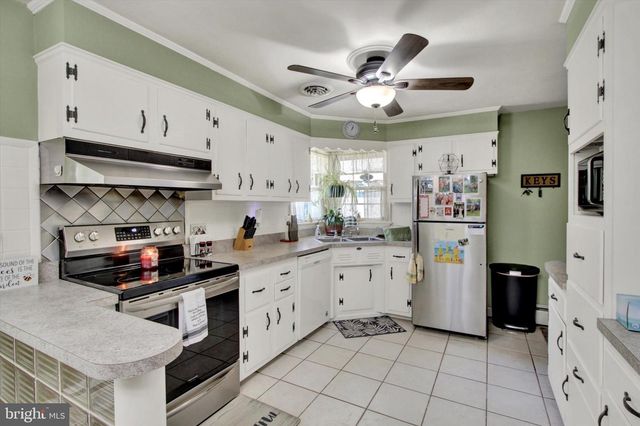 111 N 6TH ST, Mount Wolf, PA 17347