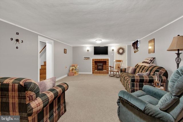 111 N 6TH ST, Mount Wolf, PA 17347