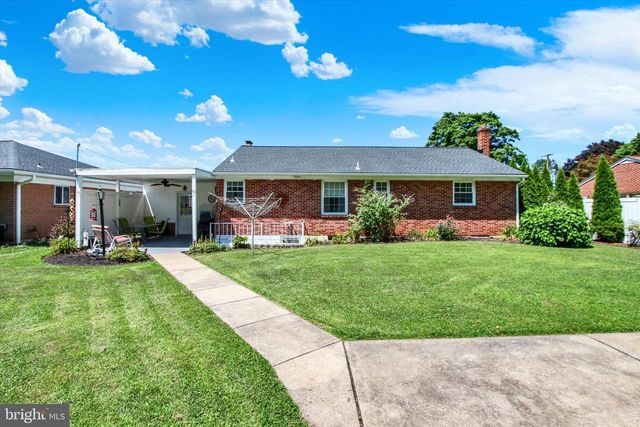111 N 6TH ST, Mount Wolf, PA 17347