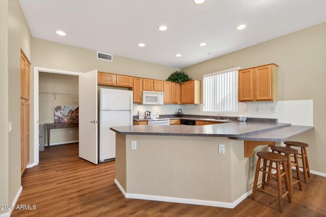 14833 W TOMAHAWK Way, Sun City West, AZ 85375