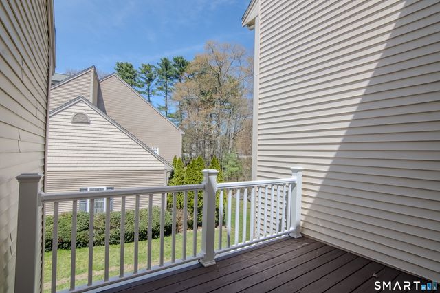 80 Perry Street 205, Putnam, CT 06260