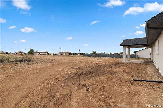 611 E Fredonia Drive, Pueblo West, CO 81007