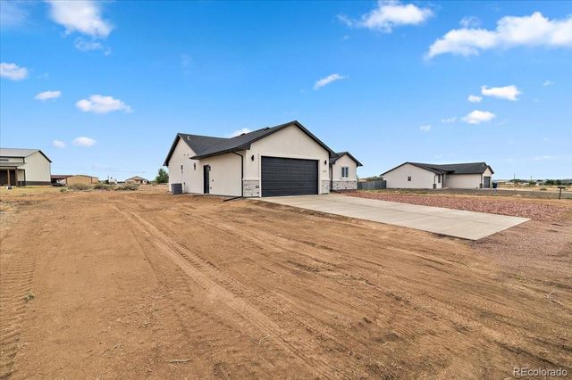 611 E Fredonia Drive, Pueblo West, CO 81007