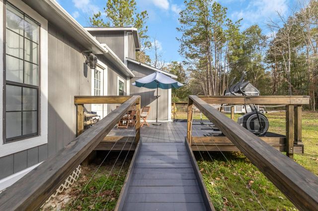 208 Dogwood Circle, Woodville, TX 75979