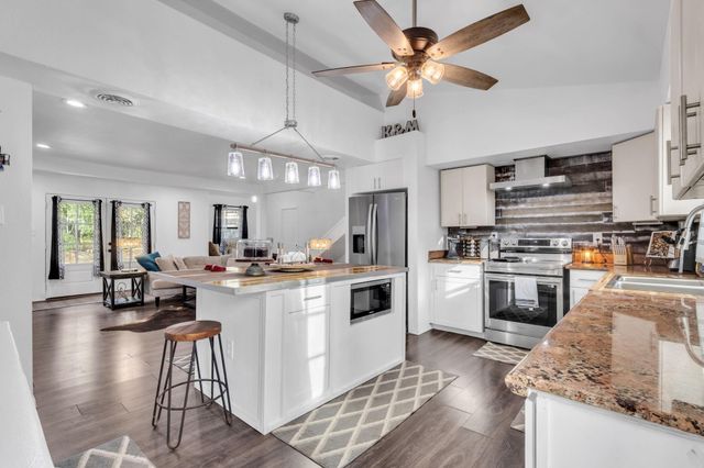 208 Dogwood Circle, Woodville, TX 75979