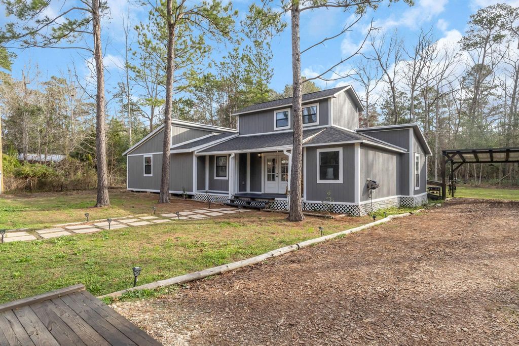 208 Dogwood Circle, Woodville, TX 75979