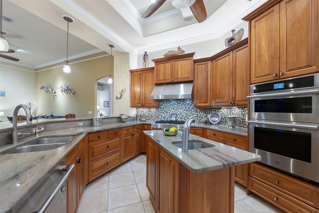 6 SAINT MARTIN CIRCLE, Englewood, FL 34223