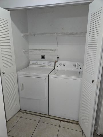 7832 Sonoma Springs Circle 105, Lake Worth, FL 33463